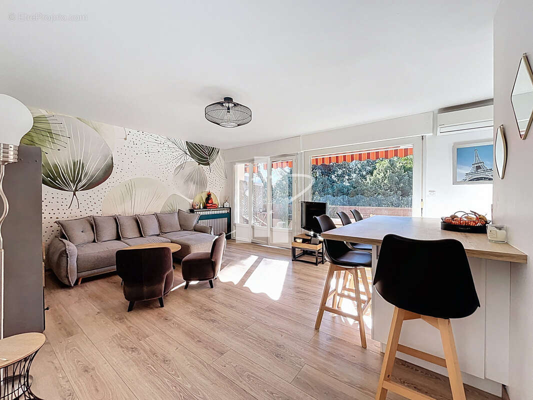 Appartement à SAINT-RAPHAEL