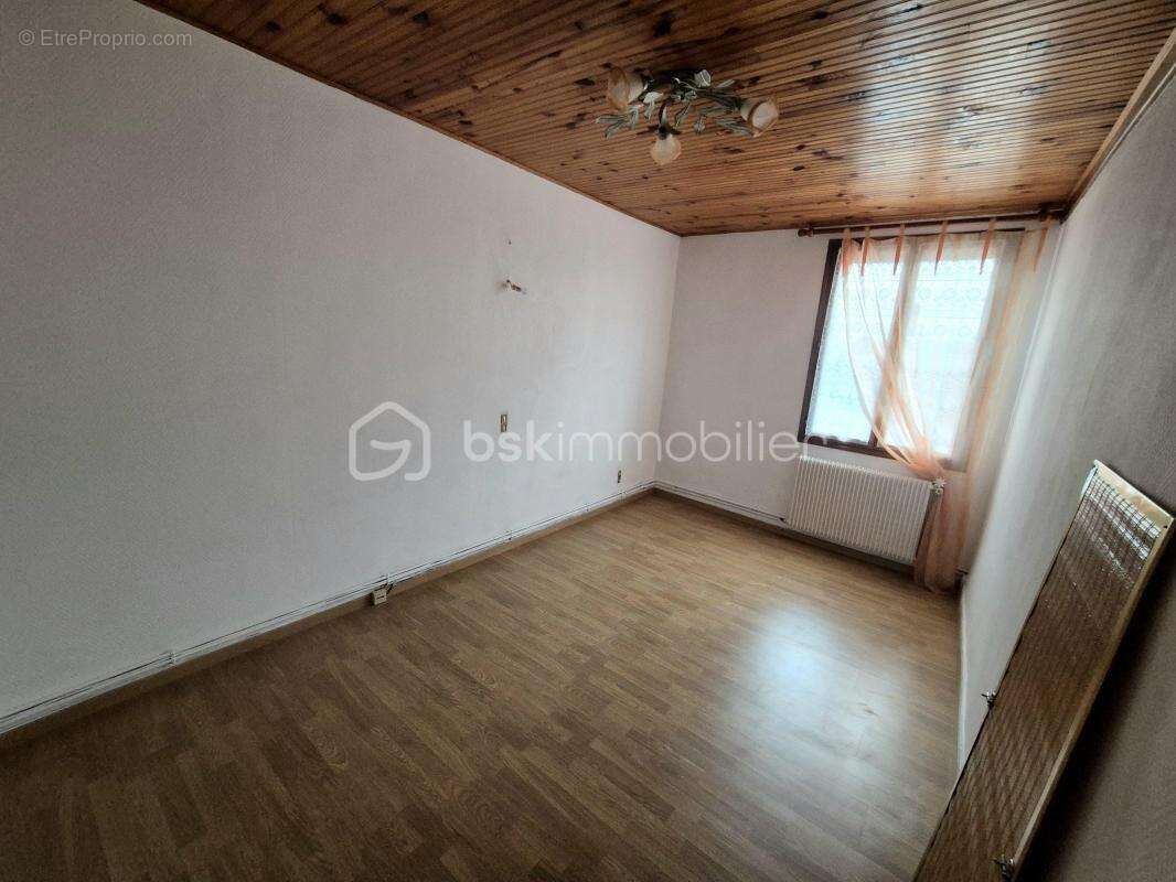 Maison à GRANDVILLIERS