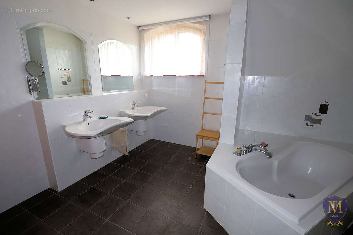 Liebsdorf au calme grande maison aux prestations de qualité de 200 m2 en limite de zone constructibles - photo 16