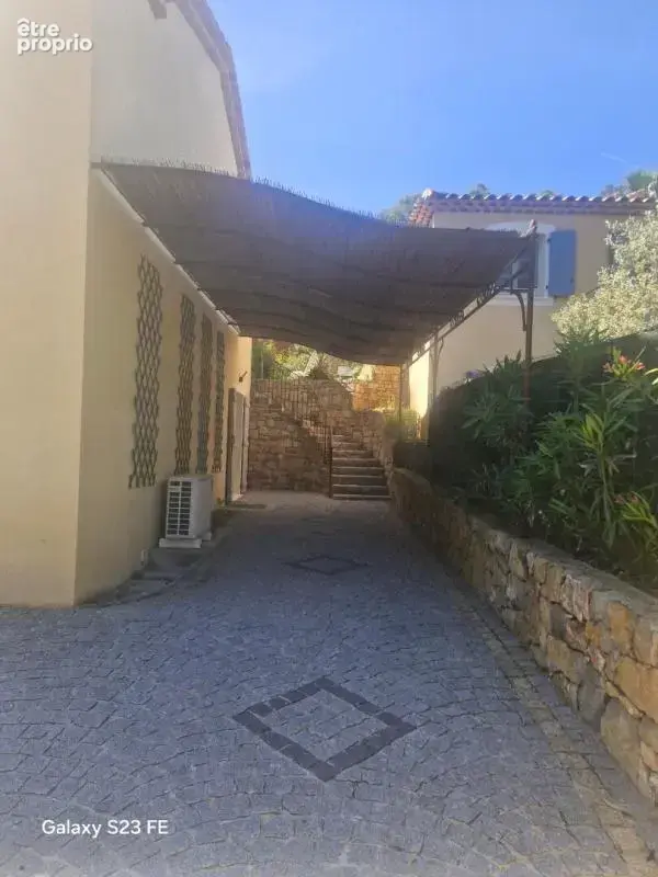 Au Thoronet Maison de 2019 7 pièce(s) 167 m2, terrain 600m², piscine-chauffée - photo 4