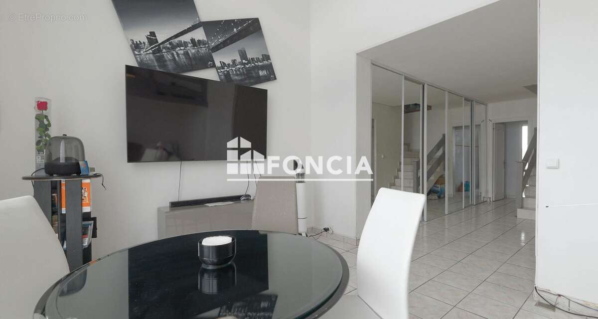 Appartement à LE MEE-SUR-SEINE