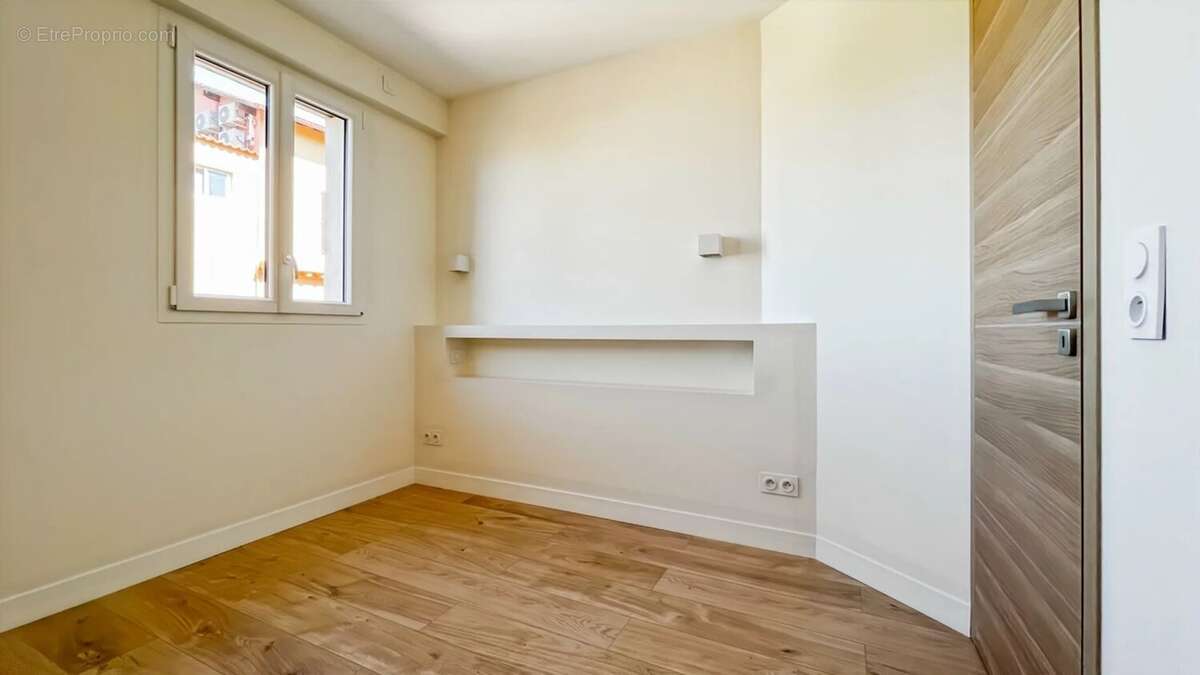 Appartement à MANDELIEU-LA-NAPOULE