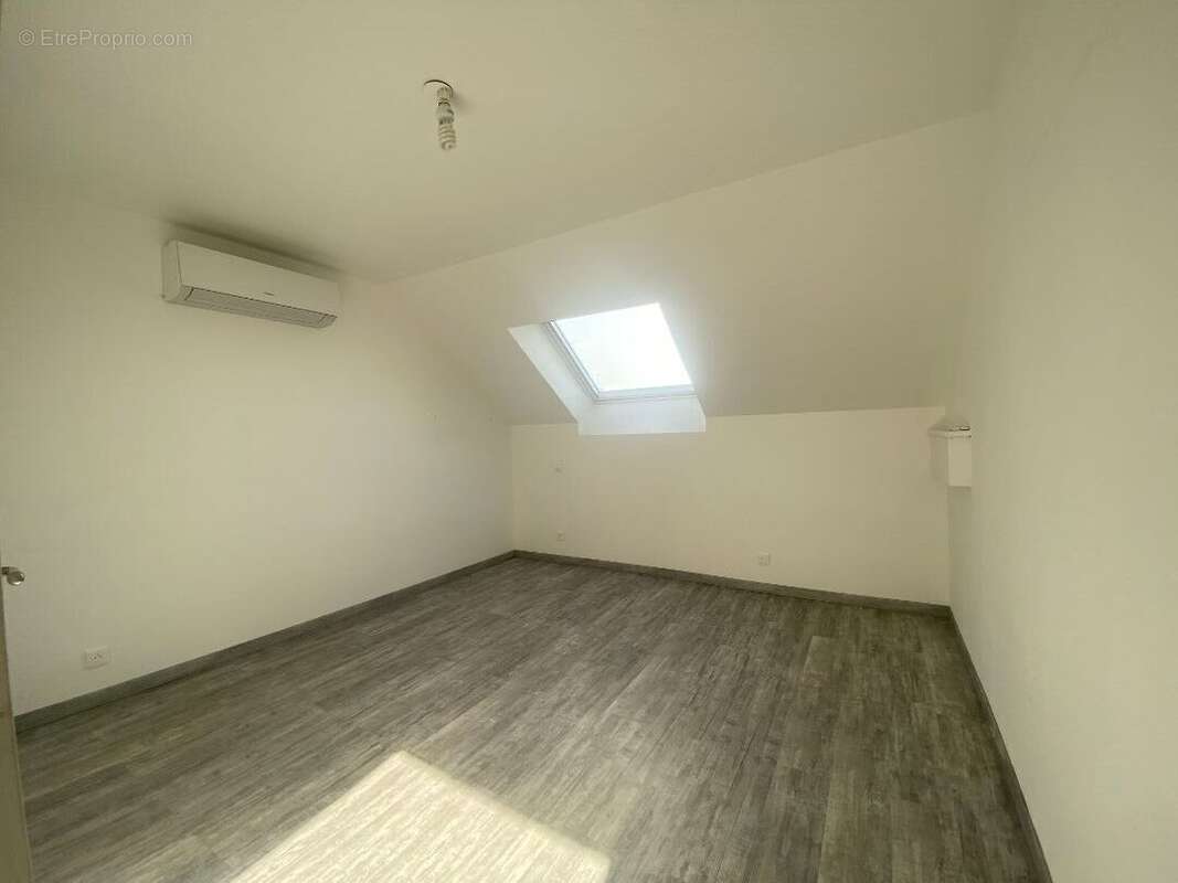 Appartement F3 de charme climatisé en hyper centre de Montluçon - photo 5