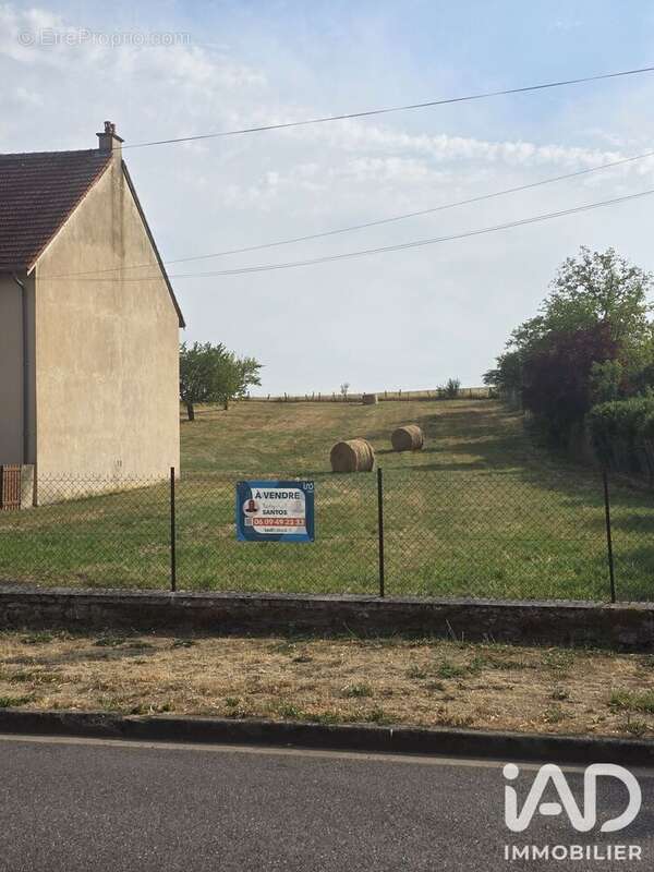 Terrain 1100 m² à Brin-Sur-Seille  - photo 6