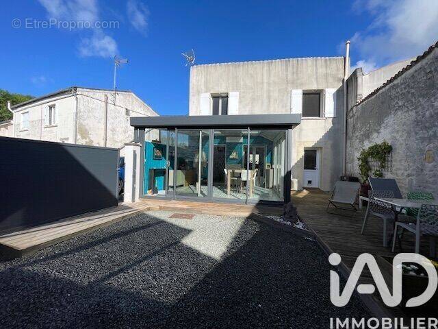 Photo 1 - Maison à SAINTES