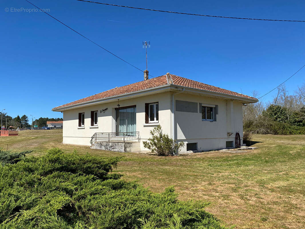 Maison à BEGAAR