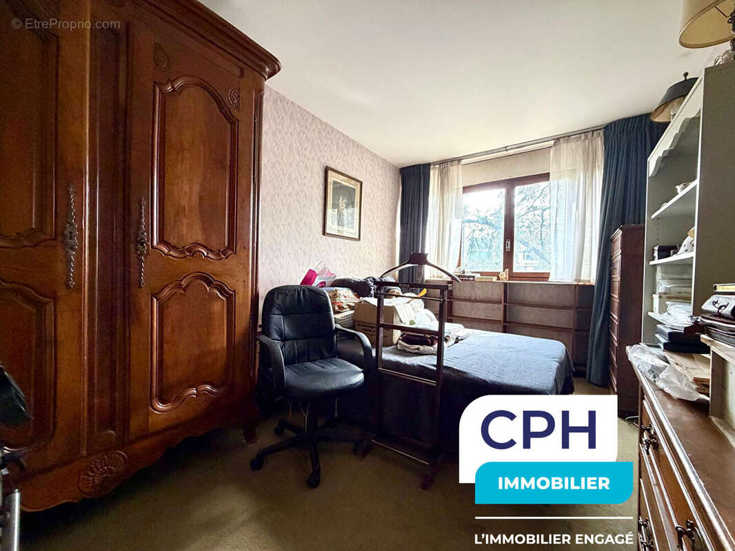 Appartement 5 pièces à vendre au Chesnay Rocquencourt - Fort potentiel à rénover - photo 6