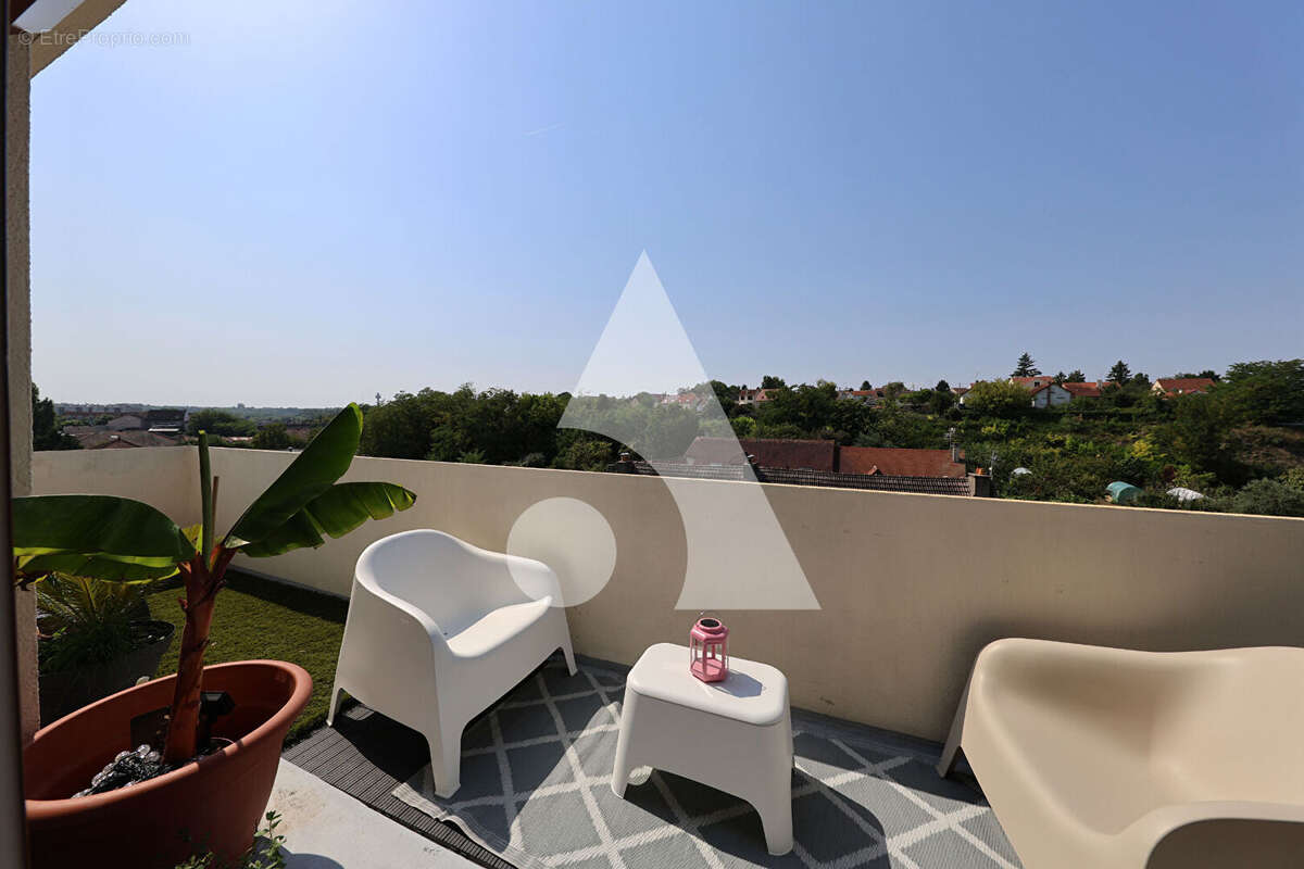 Appartement à CORBEIL-ESSONNES