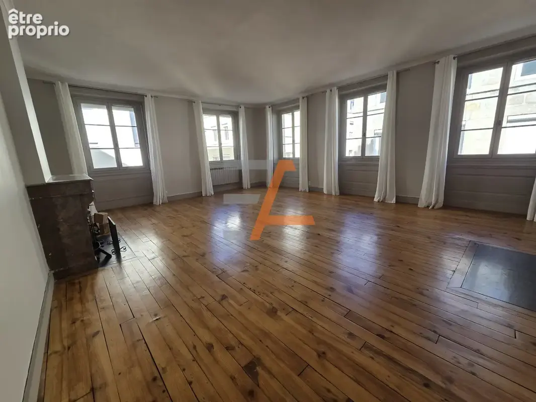 Hypercentre   rare à la vente   f5 124 m2 - photo 3