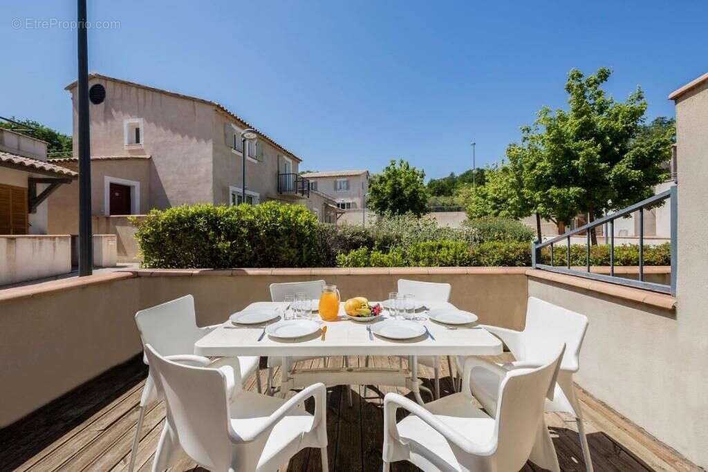 Appartement à MALAUCENE