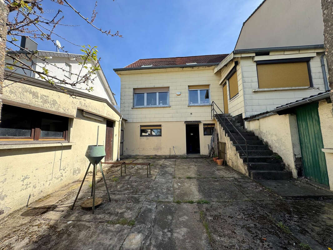 Maison à L'HOPITAL