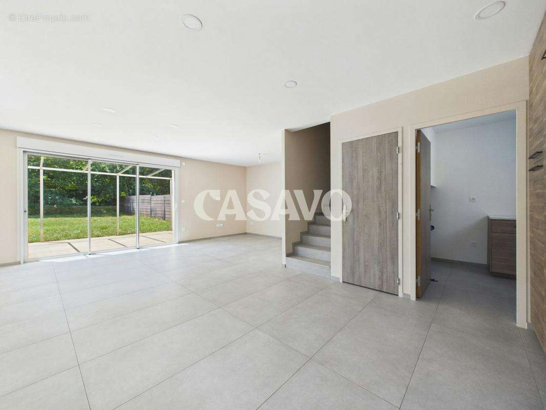 Vente Maison 4 pièces de 87m² - 69800 Saint-Priest - photo 6