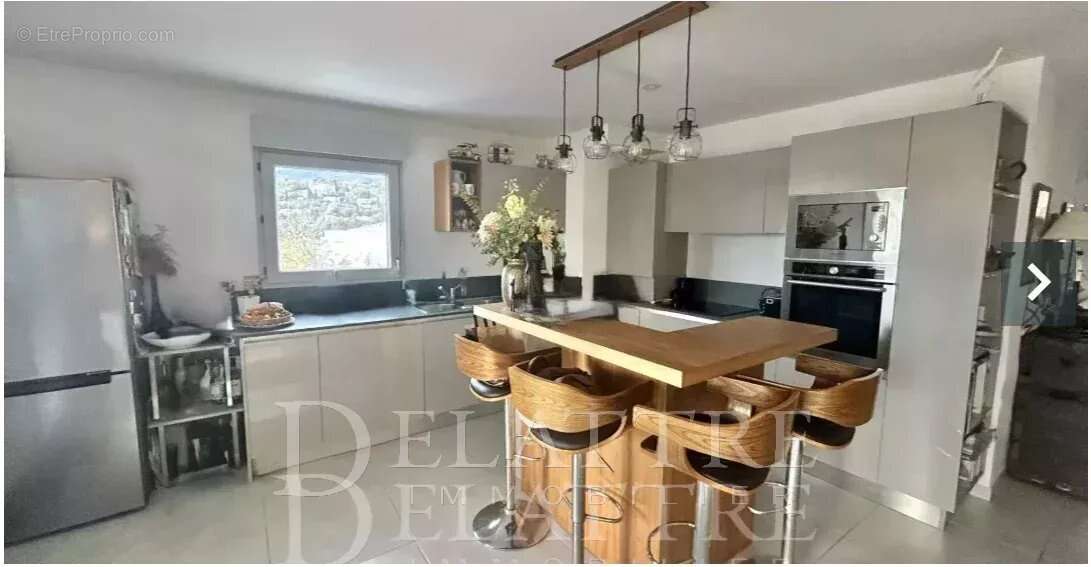 Appartement à OPIO
