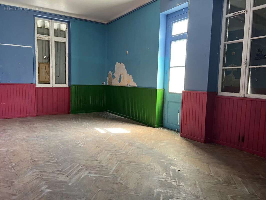 Appartement à ETAULIERS