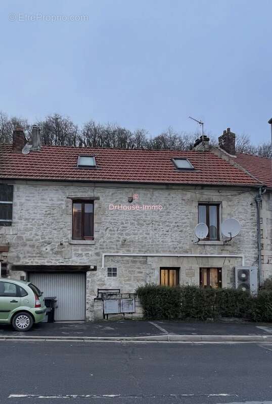 Maison à MONTATAIRE