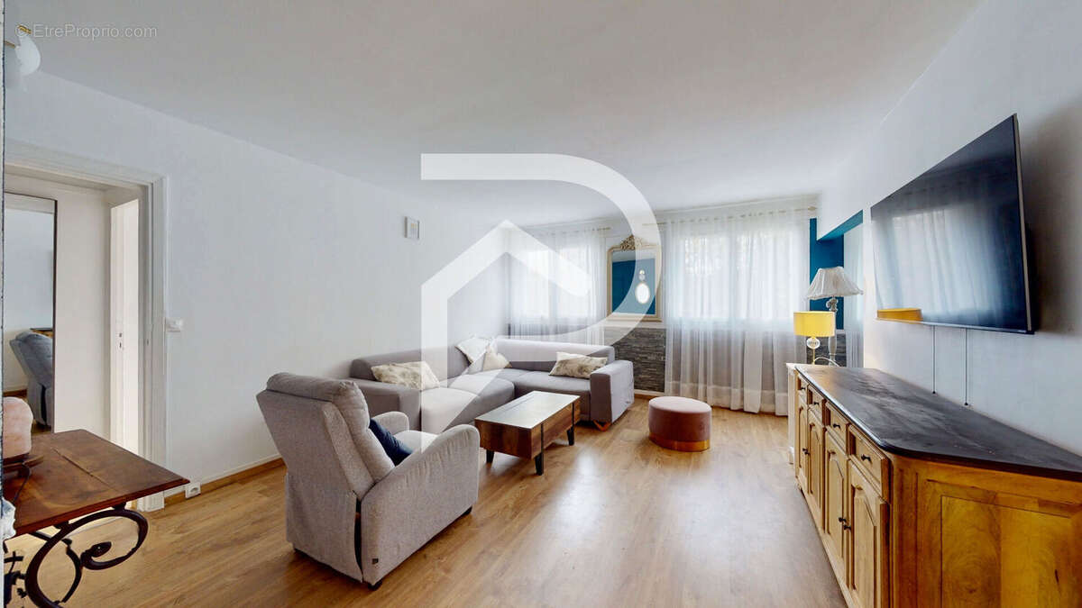 Appartement à VERNEUIL-SUR-SEINE