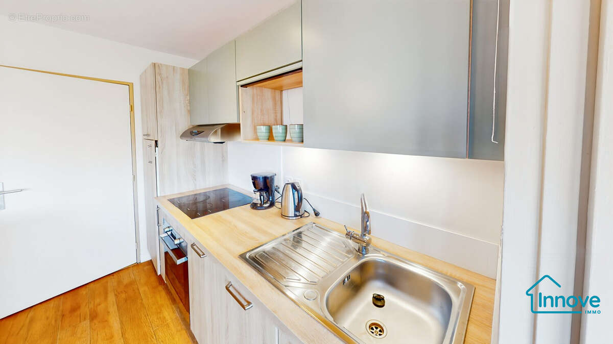 Appartement à PARIS-14E