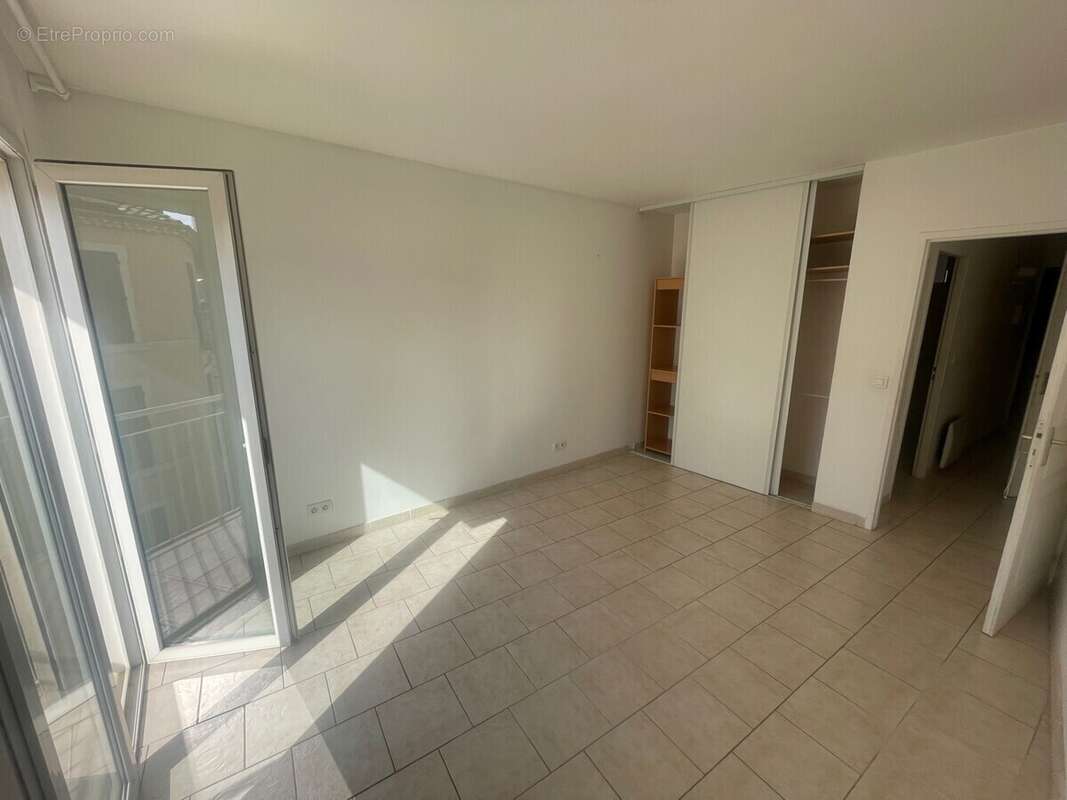 Appartement 724 m² à Toulon  - photo 7