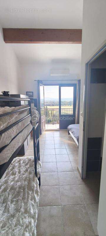 Maison à MONTSEGUR-SUR-LAUZON