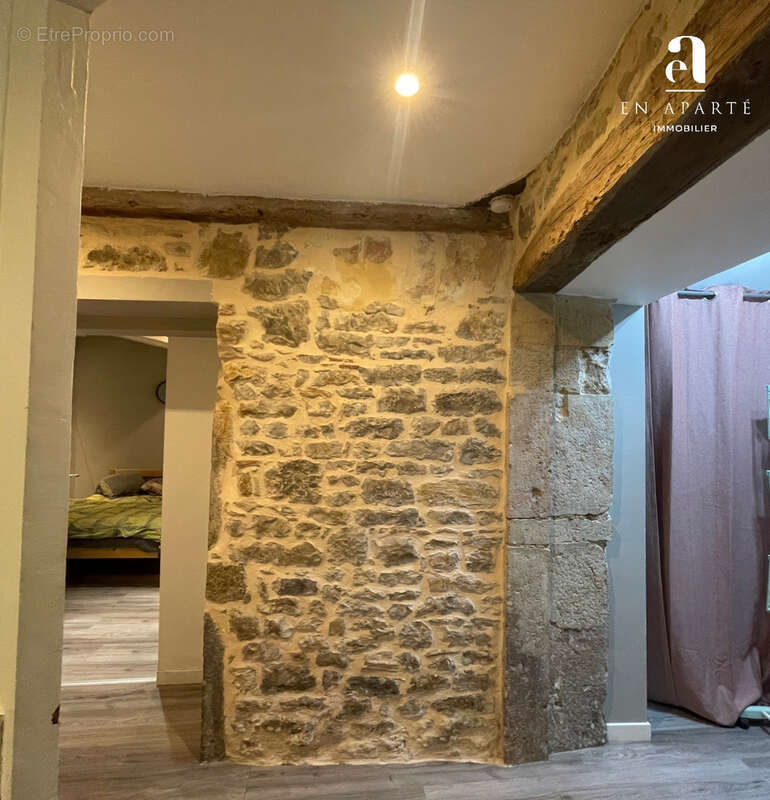 Appartement à SAINT-CYR-AU-MONT-D'OR