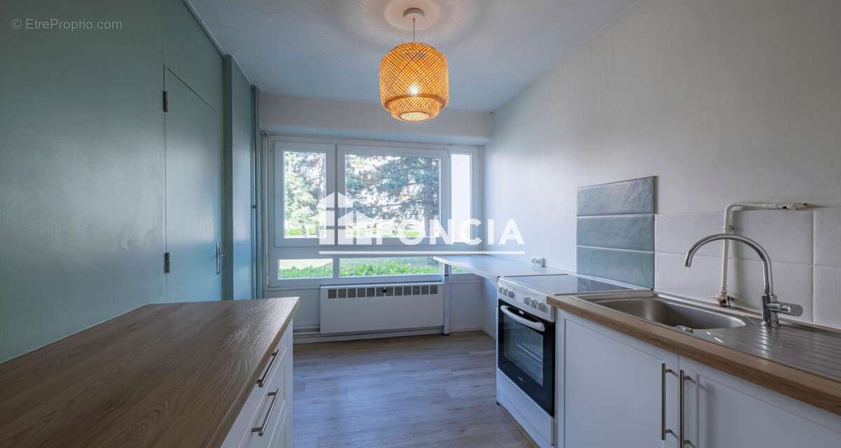 Appartement à OULLINS