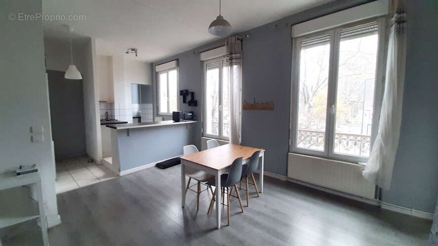 Appartement à SAINT-ETIENNE