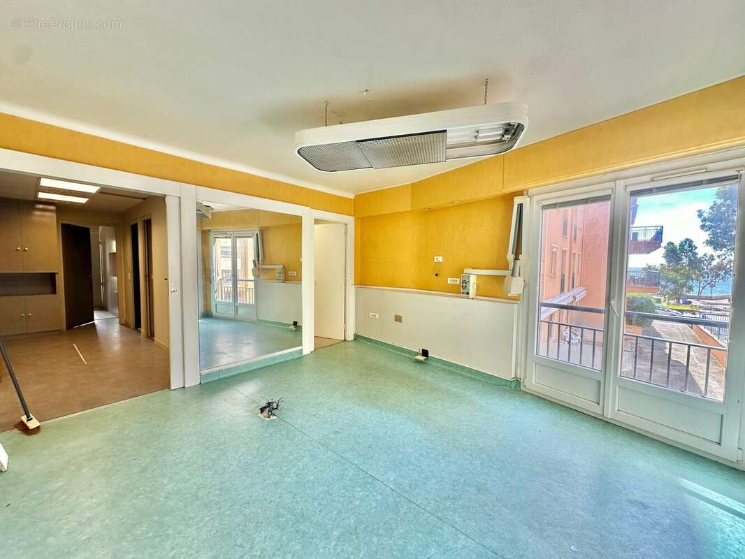 Appartement à ROQUEBRUNE-CAP-MARTIN