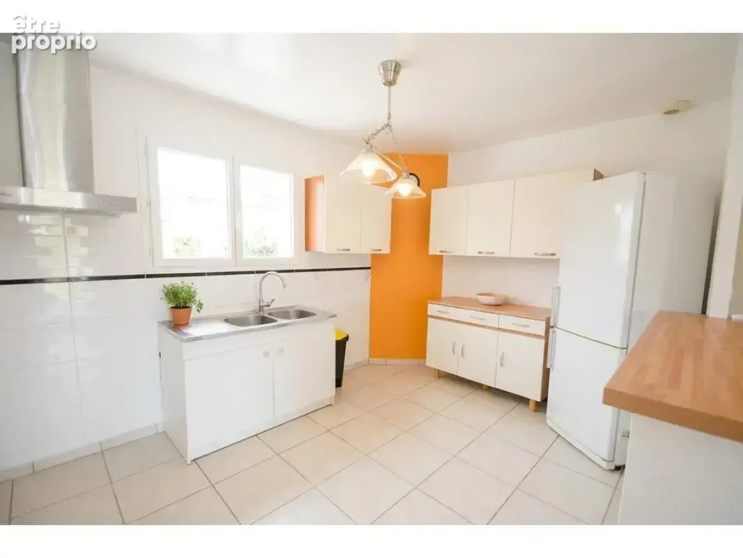 Maison 4 pièces 86 m² à vendre à Coutras (33230) - photo 4