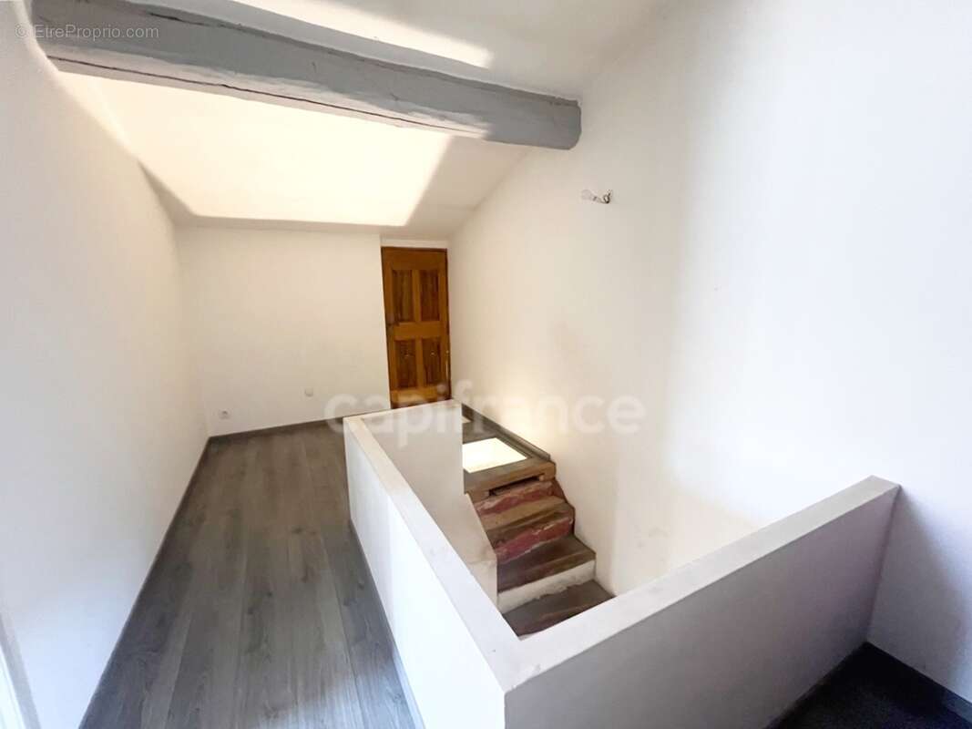 Maison de village 300 m² avec jardin et garage à vendre à Reillanne (04110) – Cœur du Luberon - photo 14