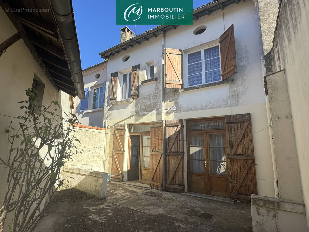 Maison à CASTELJALOUX