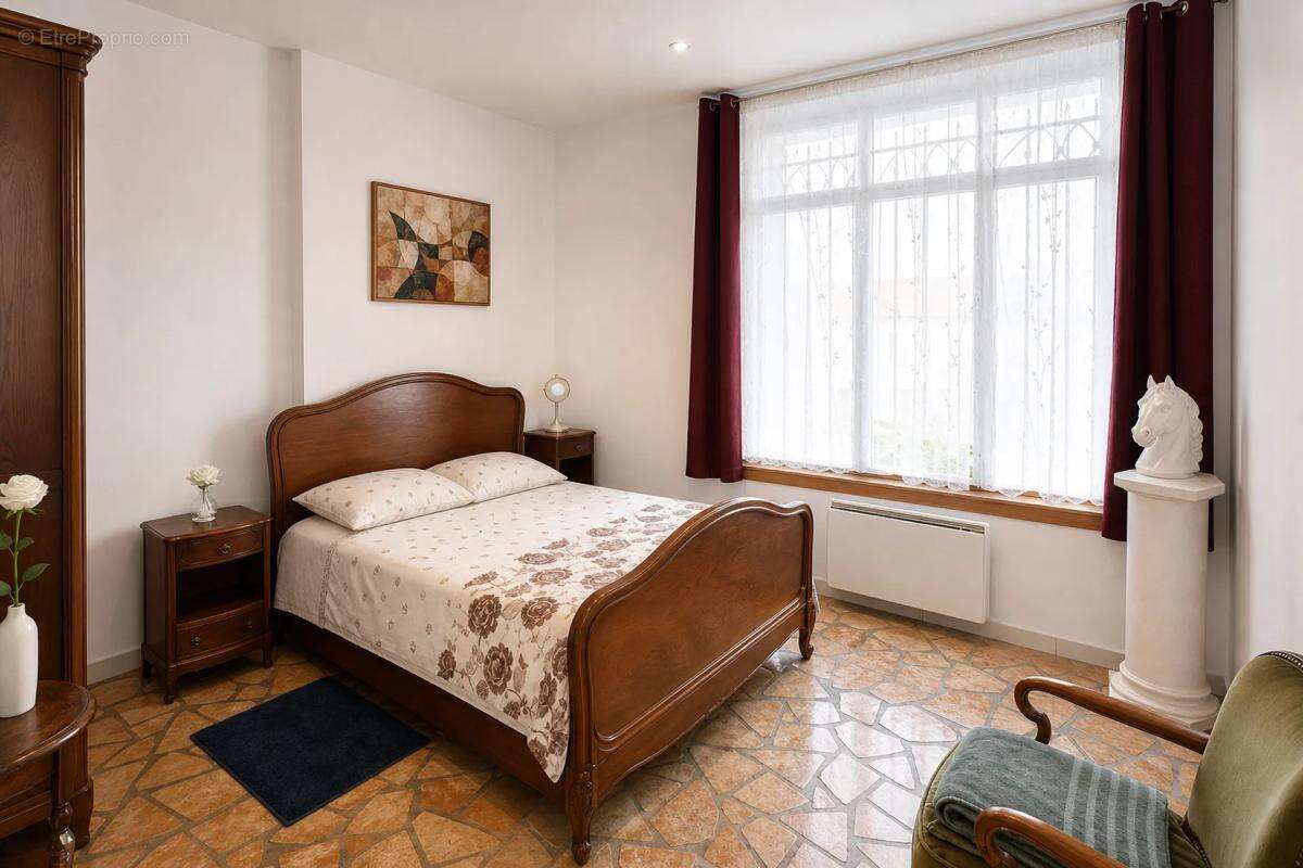 Ensemble immobilier de 400 m² - 5 appartements – Dordives - photo 5