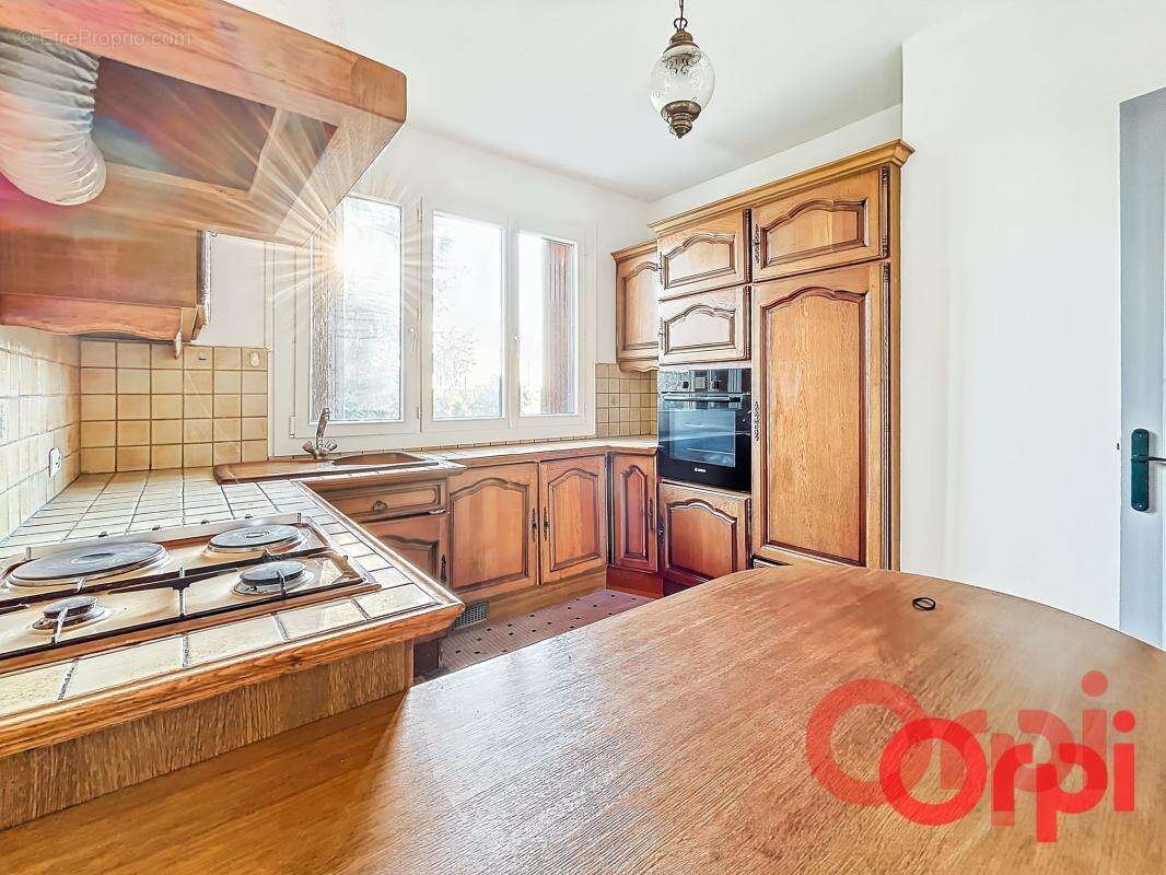 Maison à SAINT-AMAND-MONTROND