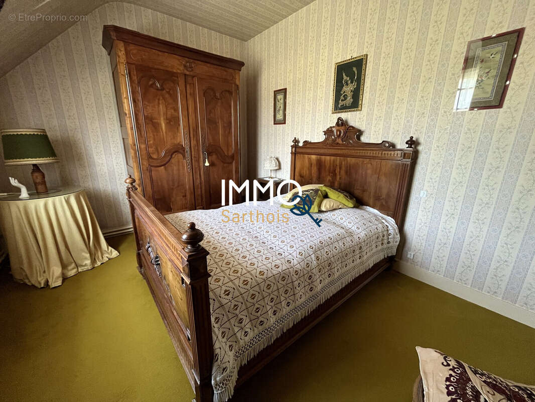 Maison à LA CHARTRE-SUR-LE-LOIR