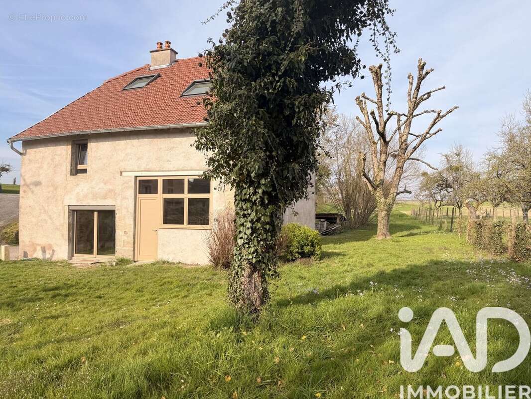Photo 2 - Maison à CUBRY-LES-FAVERNEY