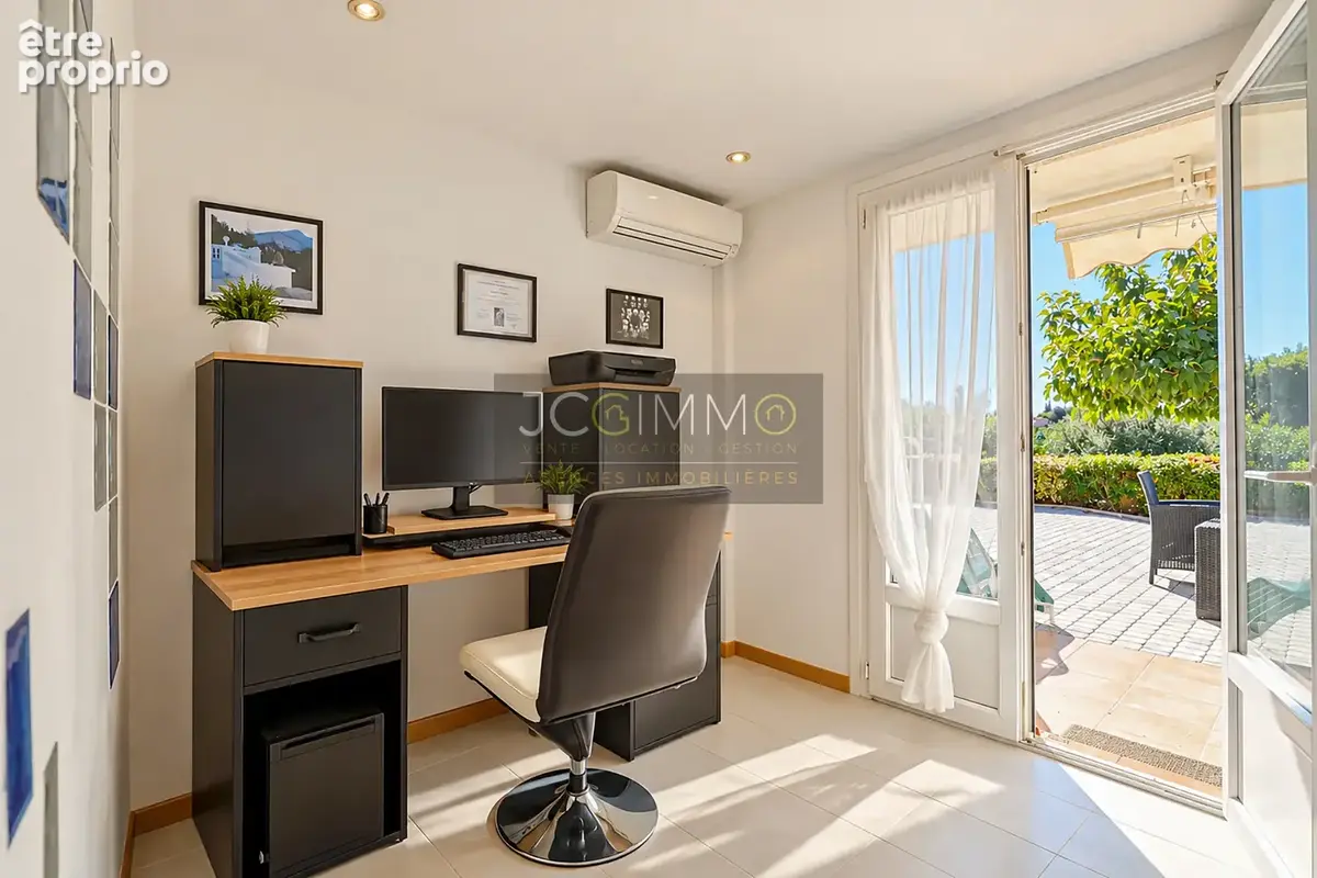 BAS DE VILLA 89 m2 avec vue dominante et 470 m2 de terrain privatif - photo 9