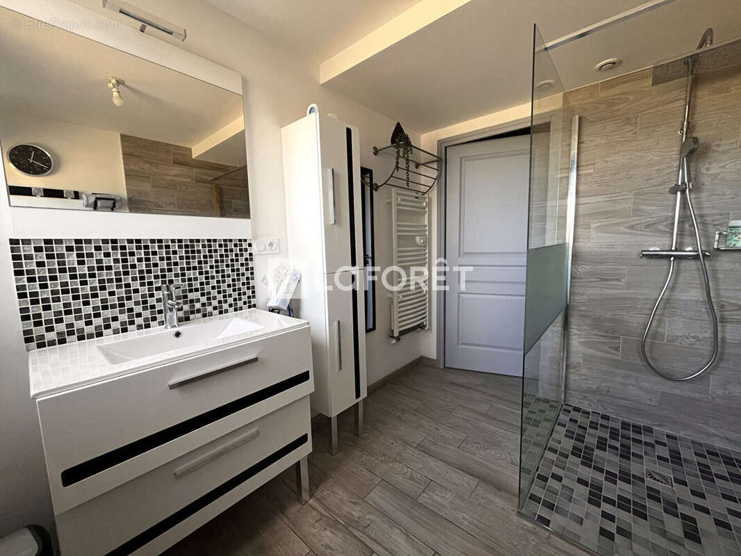 Maison à TREVOU-TREGUIGNEC