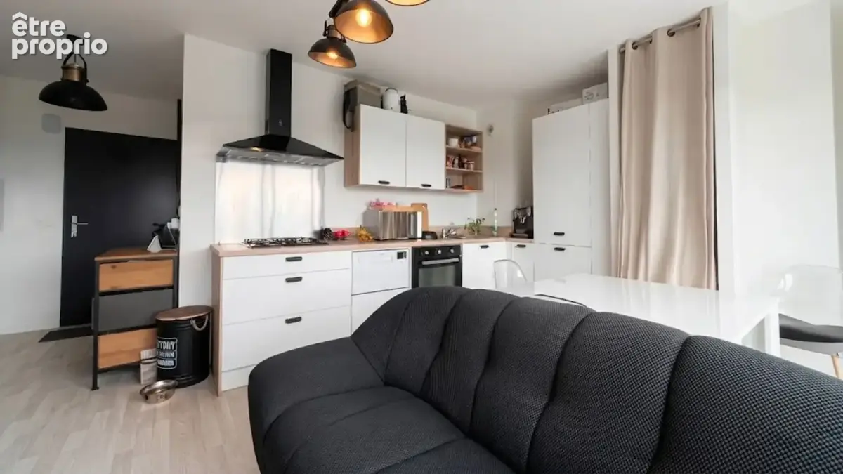 Dpt Finistère (29), à vendre QUIMPER Kerfeunteun appartement T3 situé au dernier étage de 59 m² habitable - Terrasse - Parking p - photo 4