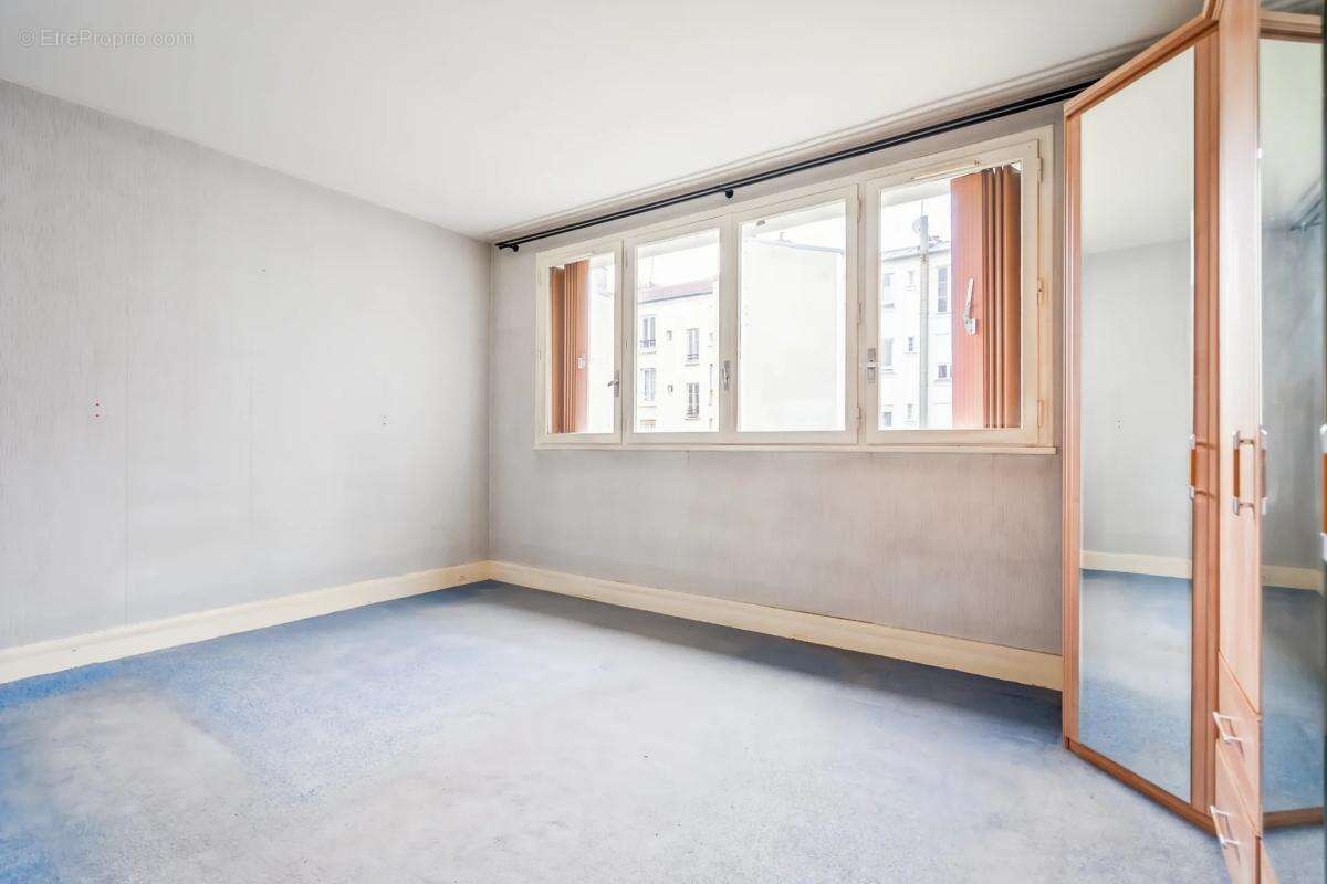 Appartement à PARIS-11E