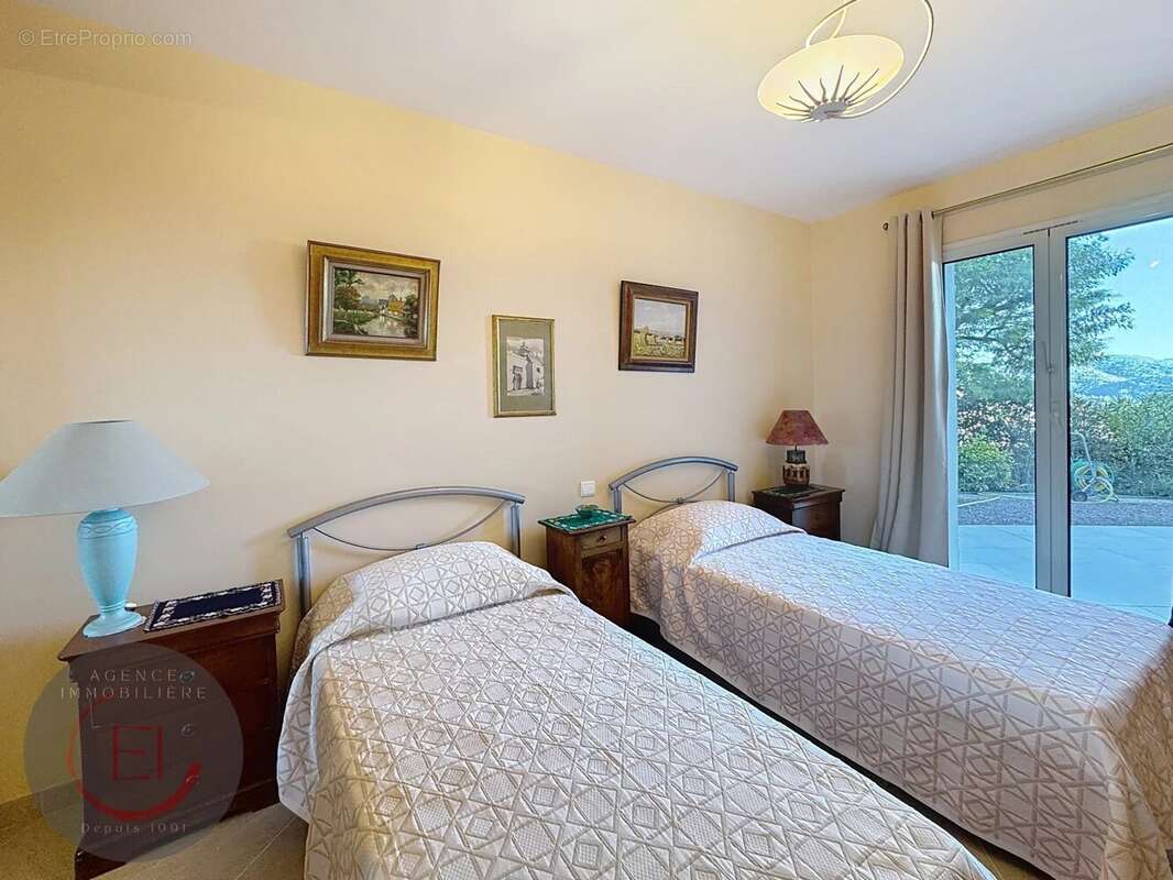 Maison à LES ADRETS-DE-L'ESTEREL