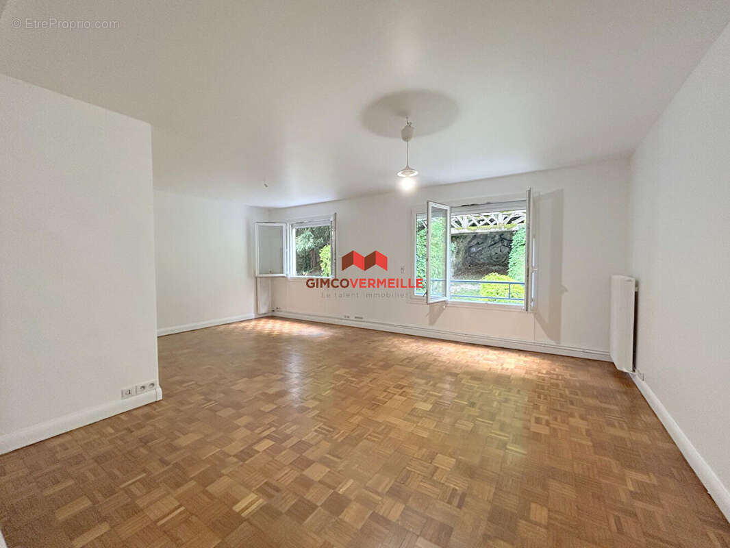 Appartement à BOUGIVAL