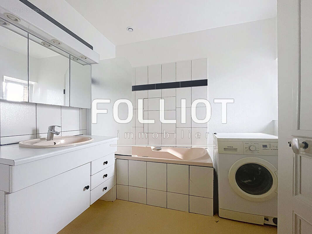 A vendre  Immeuble Caumont L Evente - photo 4