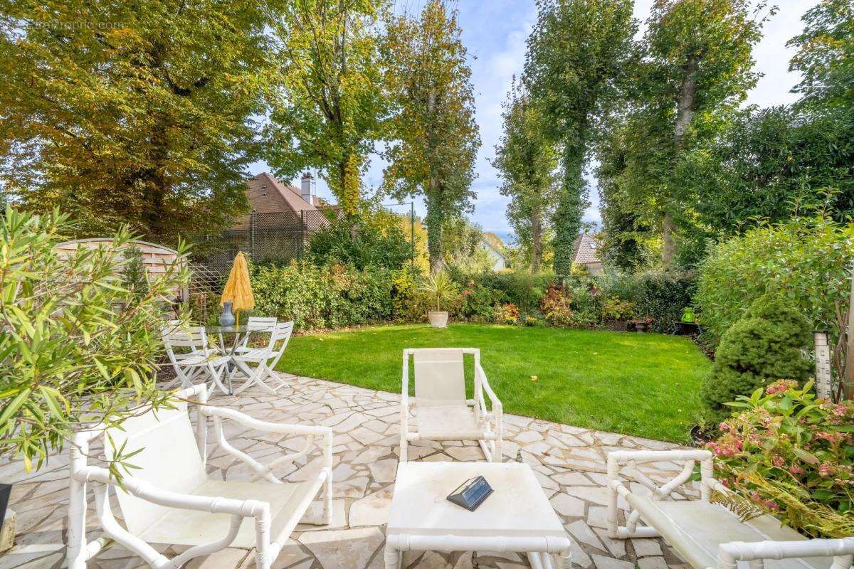 Maison à L&#039;ISLE-ADAM