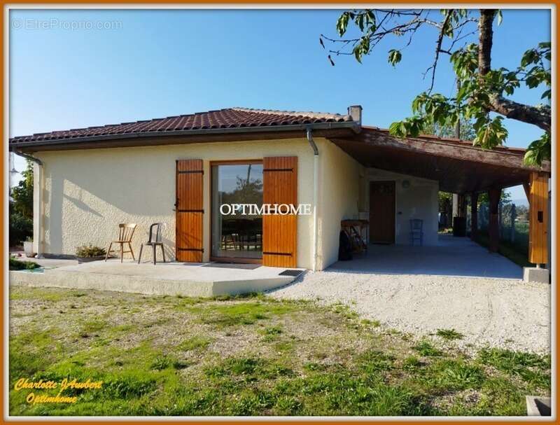 Maison à LA ROCHE-CHALAIS