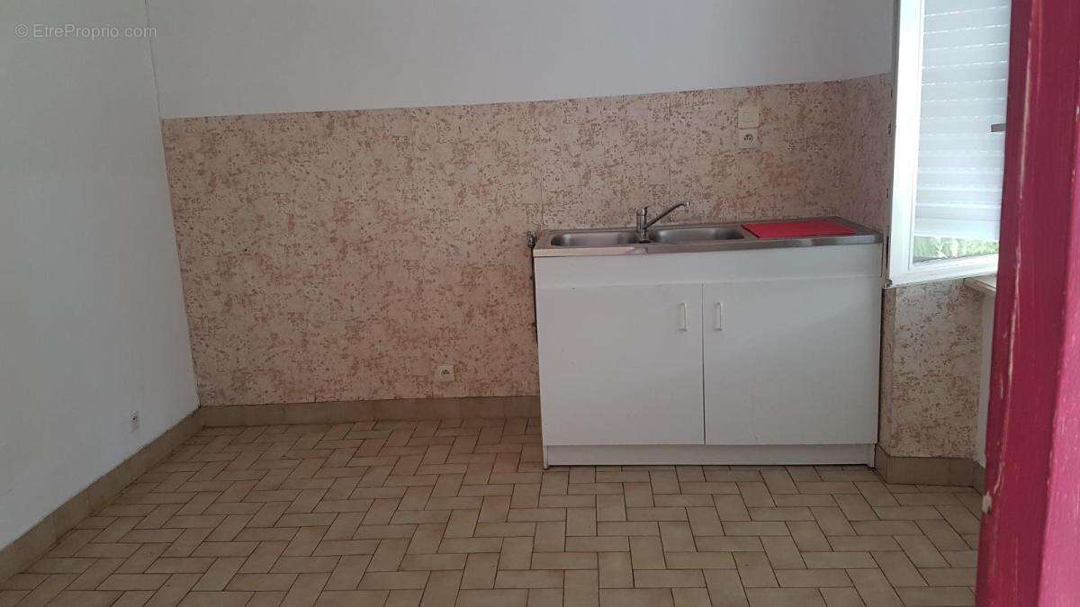 Maison 110 m² à Gourin  - photo 2