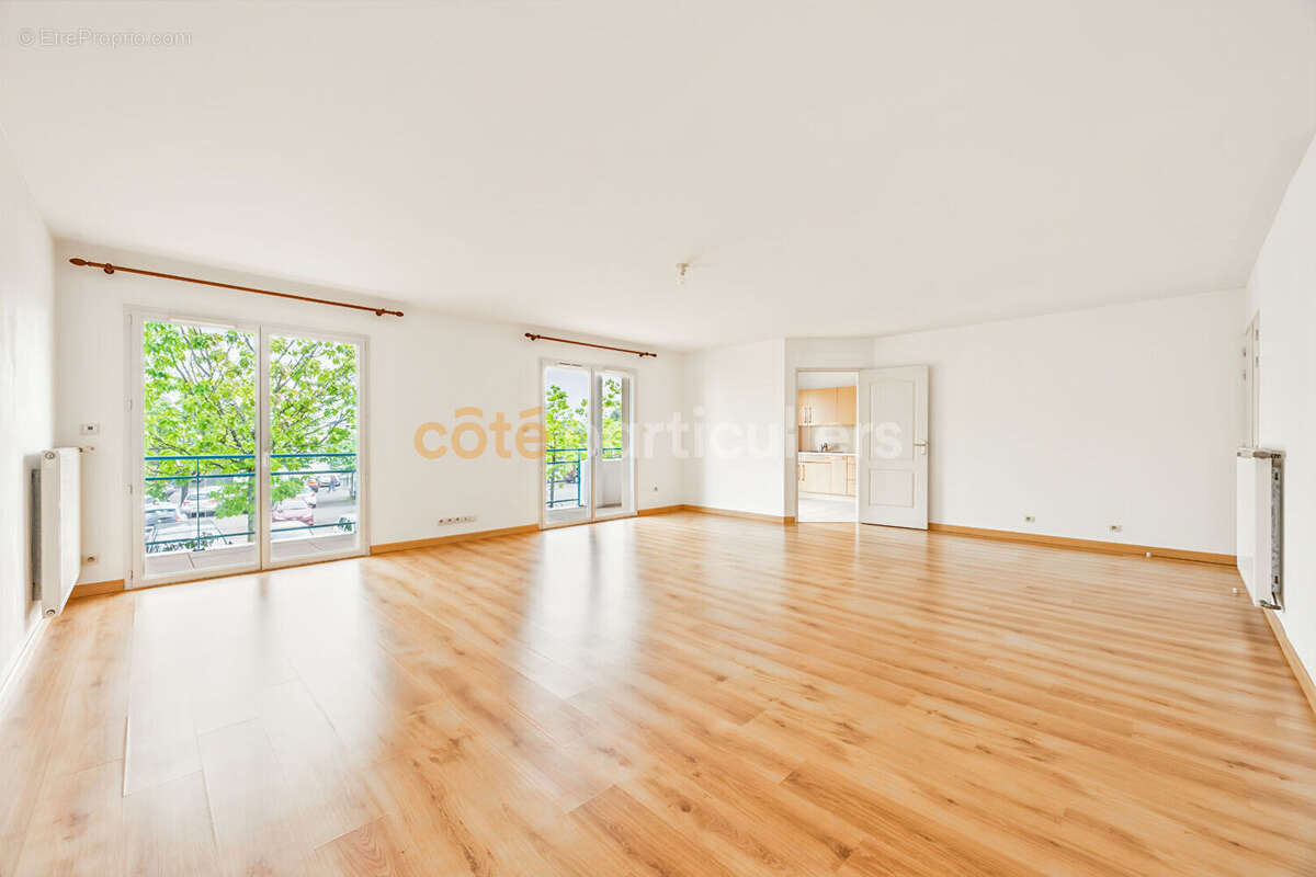 Appartement à SAINTE-LUCE-SUR-LOIRE
