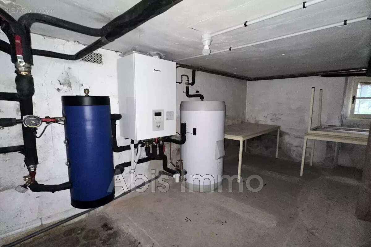 Maison à LE PERRAY-EN-YVELINES