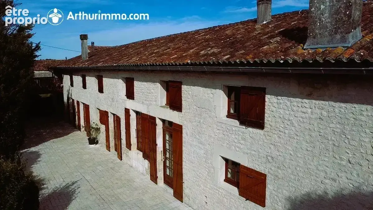 Vente Maison Saint-martin-de-juillers(17400) 335 445ï¿œ - photo 2