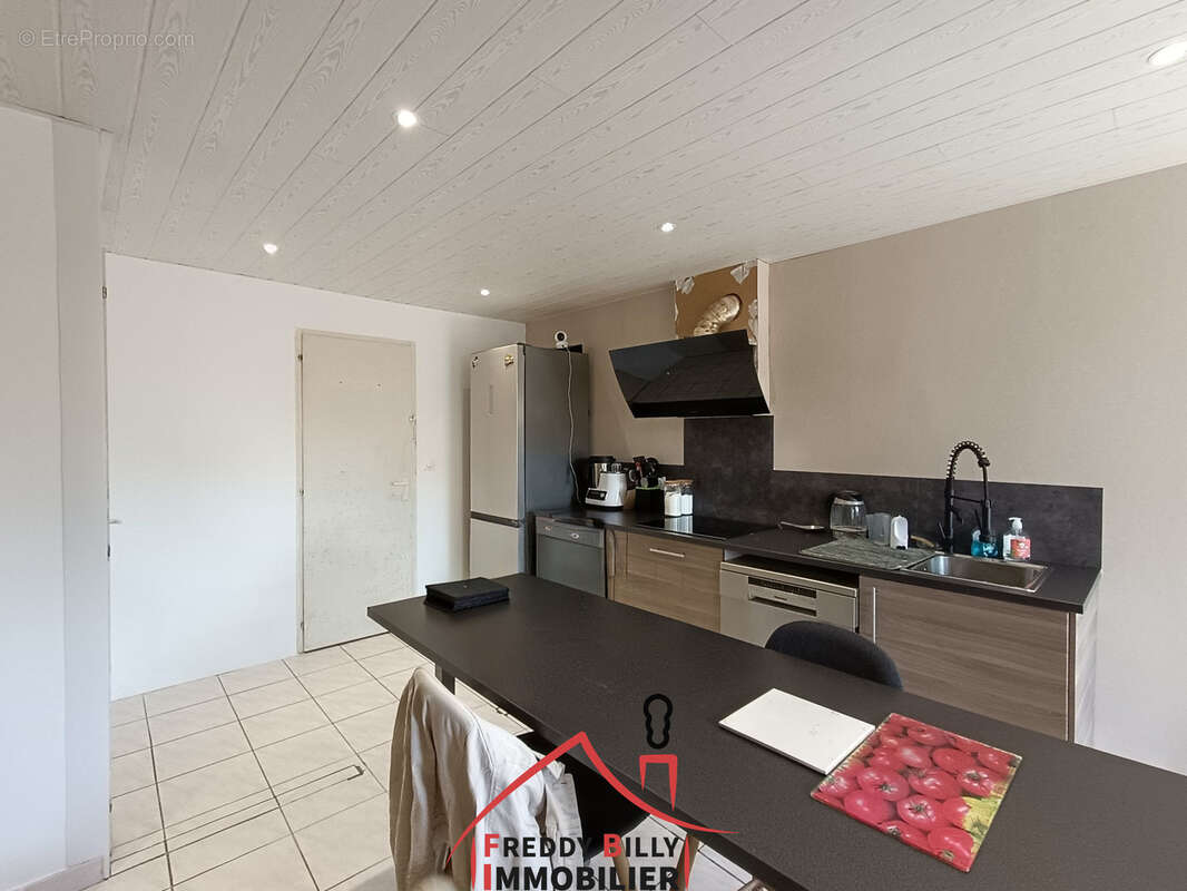 Maison 2 chambres + garage + cave + grand terrain - photo 5