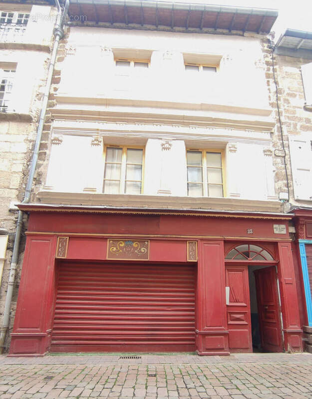 Autre à LE PUY-EN-VELAY