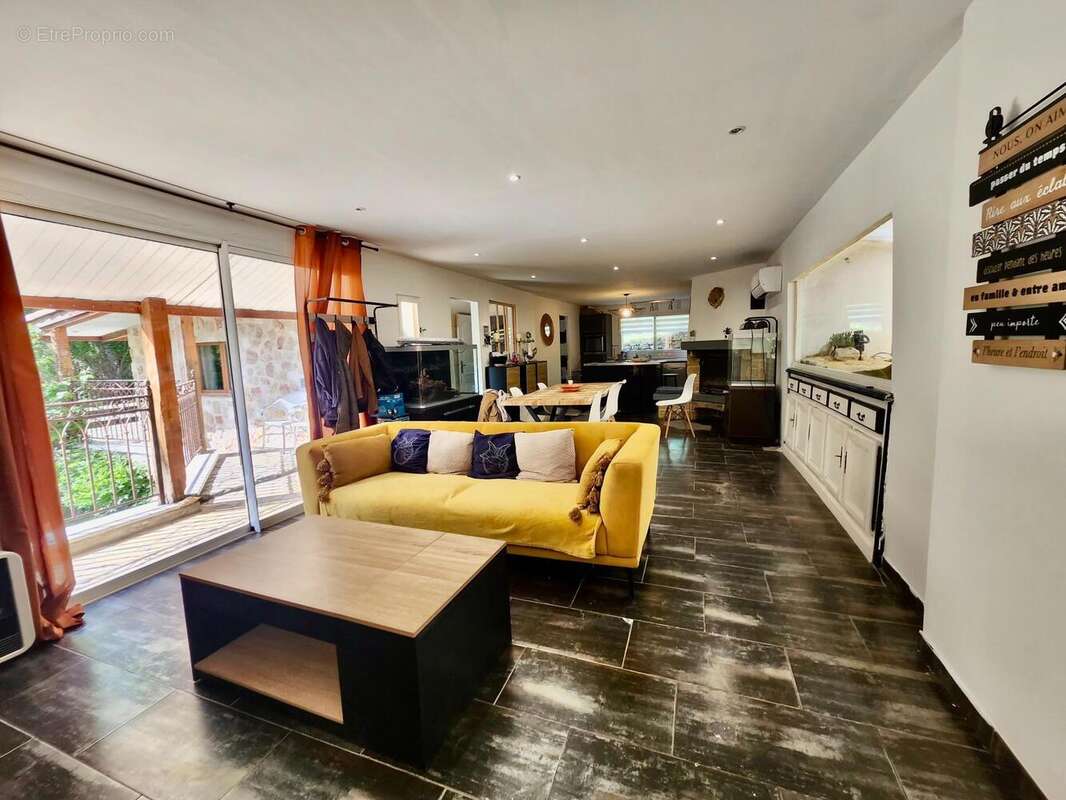 Maison 97 m² à Bouyon  - photo 5